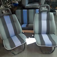 TAPPEZZIERE Y 10 LX YPSILON MODELLO ELEFANTINO BLU