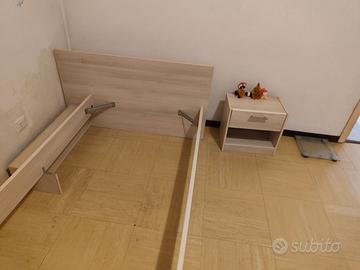 Letto singolo più comodino