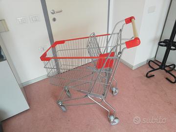 Carrello spesa supermercato