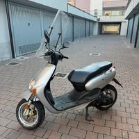 Scooter yamaha neos 50
