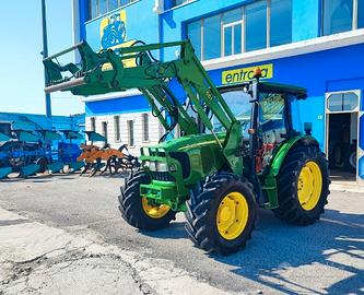 John Deere 5820 caricatore JD 551