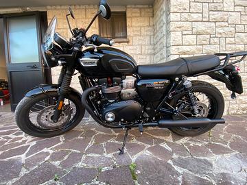 Triumph Bonneville T100 black