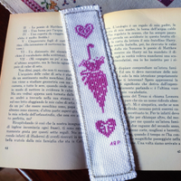 Segnalibro completamente realizzato a mano