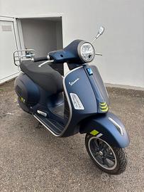 VESPA 300 GTS SUPER TECH