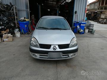 Ricambi usati per RENAULT CLIO 1.5 DCI 2005