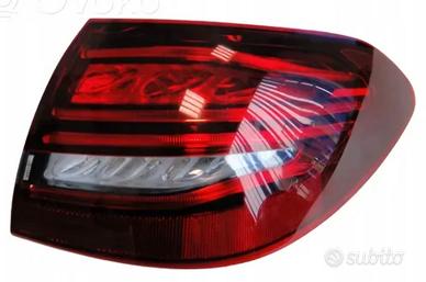 A2059064105 faro posteriore destro Mercedes C SW