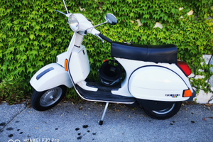Vespa 150PX arcobaleno