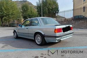 BMW 318 i