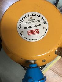 2 Fari da 2000W perfettamente funzionanti usati
