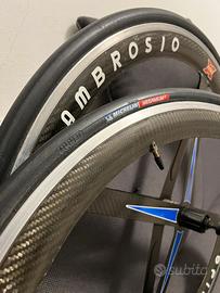 Ruote bici da corsa in carbonio