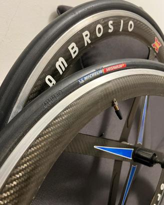 Ruote bici da corsa in carbonio