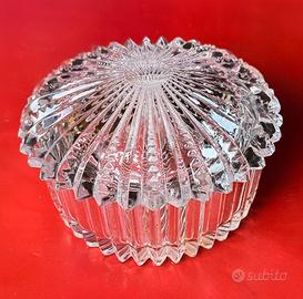 Scatola di cristallo con coperchio