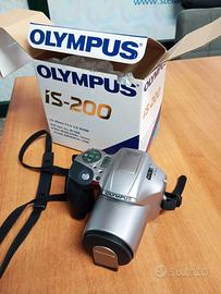OLYMPUS IS200 reflex analogica