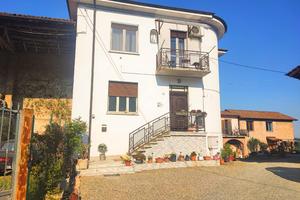 CASA SEMINDIPENDENTE A SAREZZANO