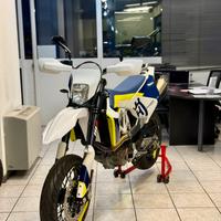 Husqvarna supermoto 701 depotenziata patente a2