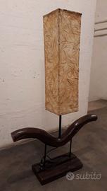 Lampada etnica in legno