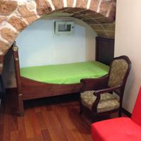 Comodo monolocale arredato