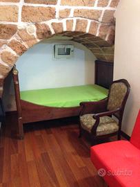 Comodo monolocale arredato