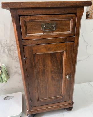 Mobiletto/comodino in legno massello
