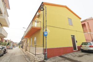 CASA INDIPENDENTE A CAMPOMARINO