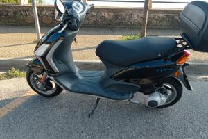Piaggio Fly 150