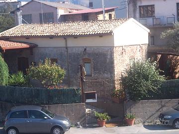 Casa indipendente_uso commerciale