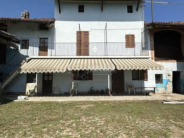 Casa indipendente a Fossano Via Centallo 6 locali