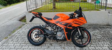 KTM RC390 