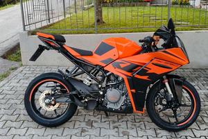 KTM RC390 