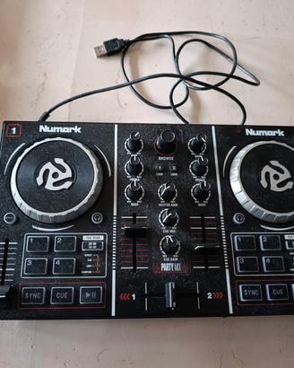 console dj Numark Party Mix 
