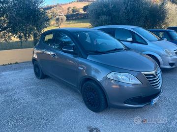 Lancia Ypsilon 1.2 69 CV 5 porte GPL Ecochic Elefa