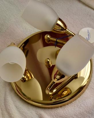 Plafoniera a tre luci dorata