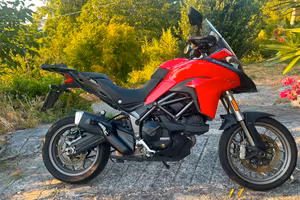 multistrada 950 con valige