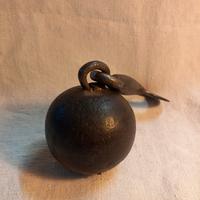 Palla da cannone, peso da stadera.
