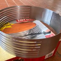 Tortiera regolabile a strati