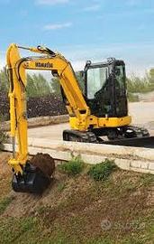 Minilavoretti di scavi, giardino Cerea attorno 