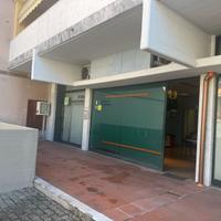 Ufficio negozio più deposito 200mq