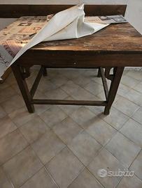 Tavolo da tavernetta con 4 sedie