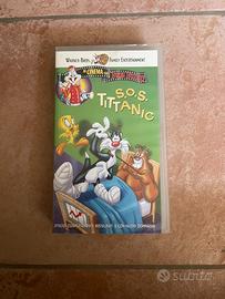 VHS Looney Tunes S.O.S. Titanic