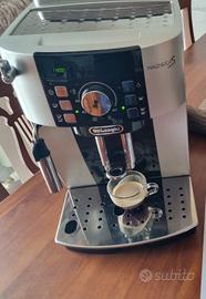  Macchina caffè - MAGNIFICA S