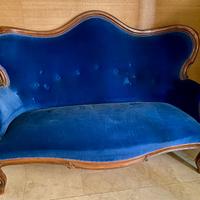 Divano Luigi Filippo a tre gobbe