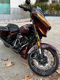 Harley Davidson Street Glide CVO copperhead