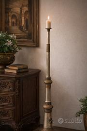 Candelabro Grande in Metallo Lavorato – Vintage –