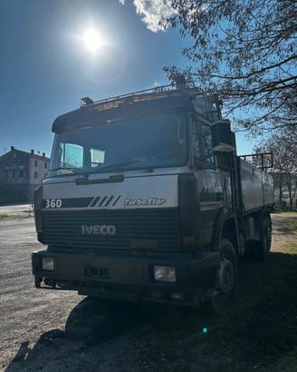 Iveco 190-36 targa gialla