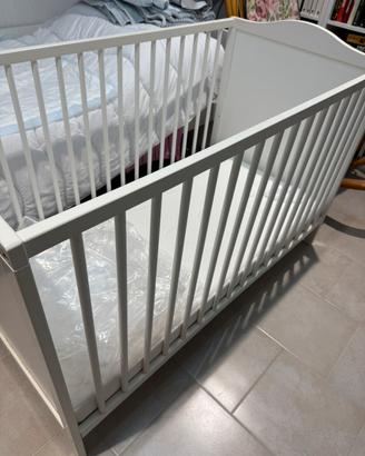 Lettino per bambini con sponde