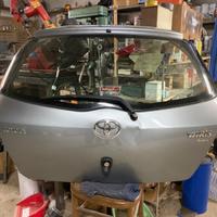 portellone posteriore toyota yaris 2008
