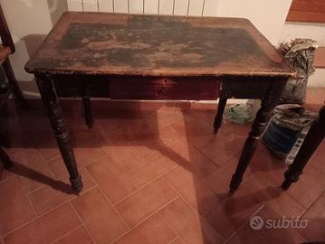 piccolo tavolo primi novecento 