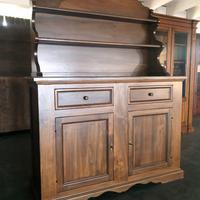 Credenza con piattaia stile classico in noce