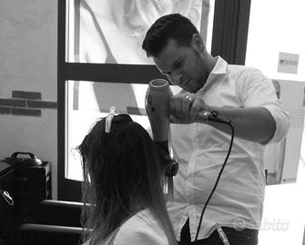 Parrucchiere unisex rifinito di Aprilia