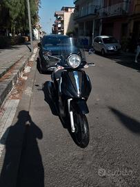 Beverly 250ie